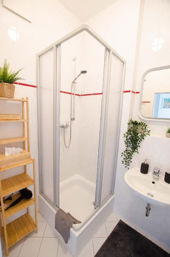 Casarina - Stilvoller Altbau In Zentraler Lage Appartement *