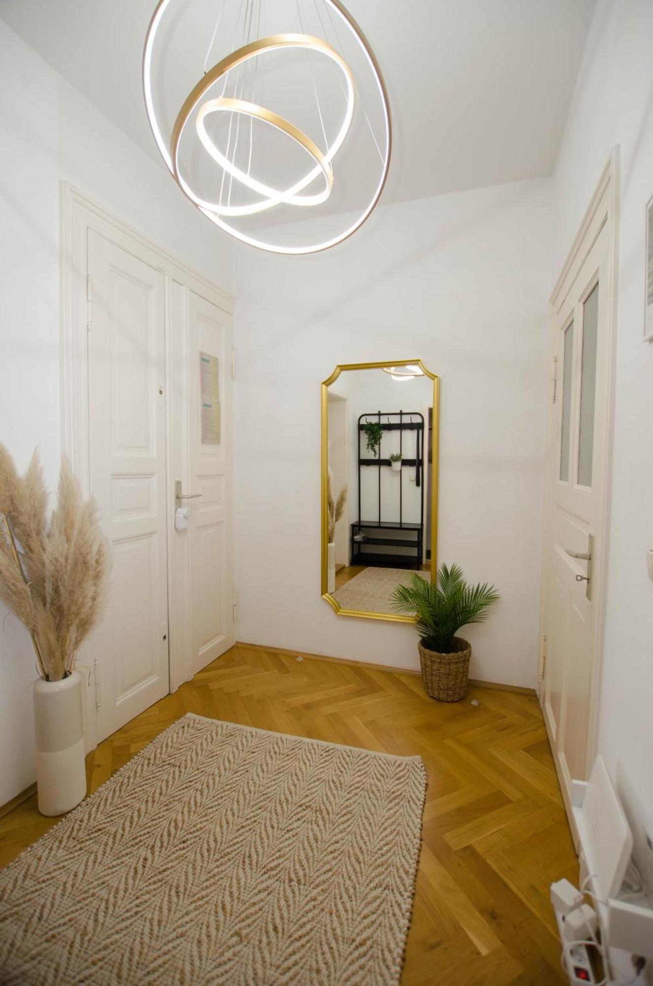 Casarina - Stilvoller Altbau In Zentraler Lage * Dresden