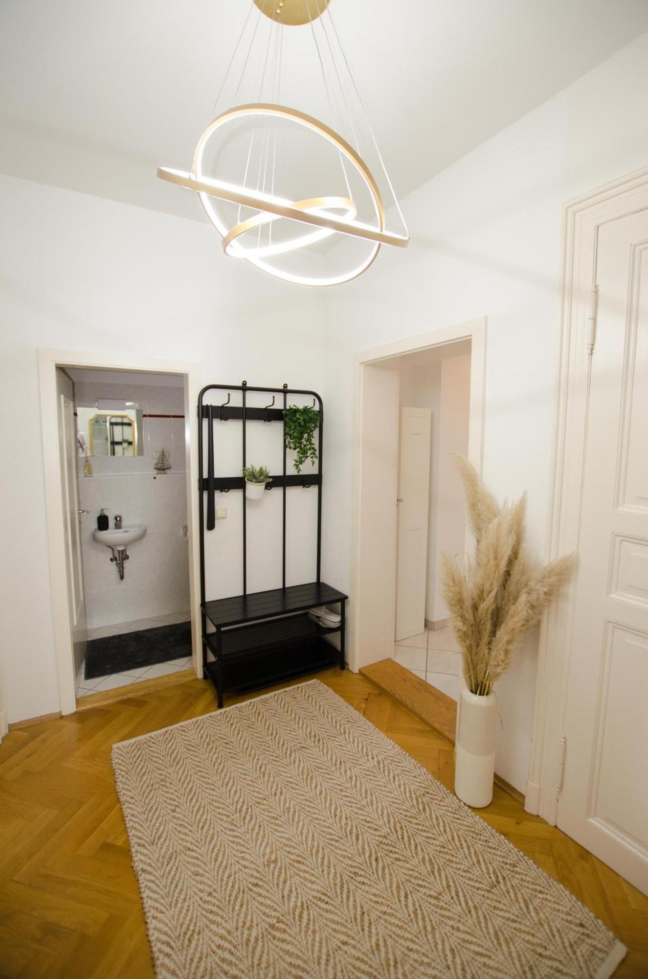 Appartement Casarina - Stilvoller Altbau In Zentraler Lage Dresden